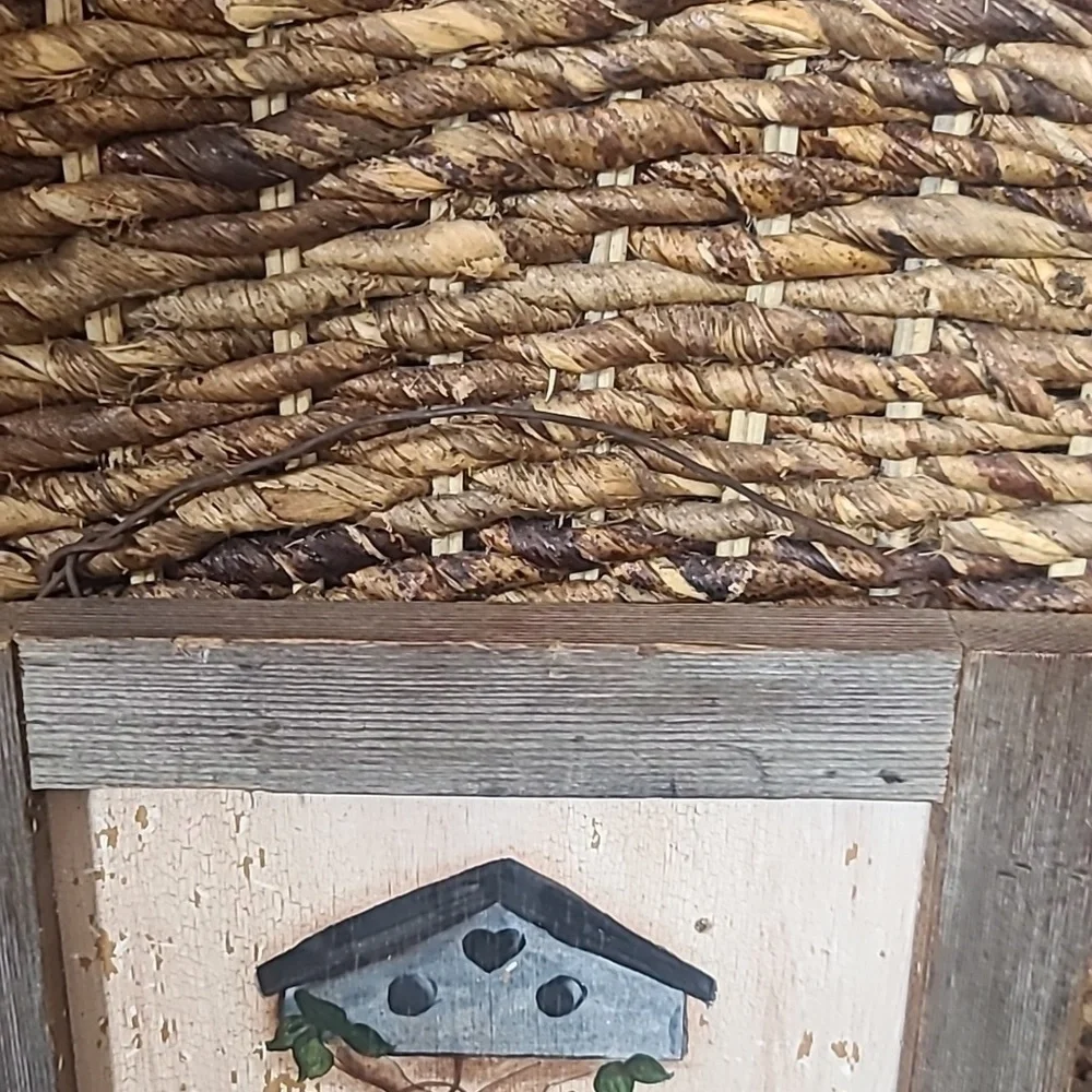 Adorable wooden Welcome sign
